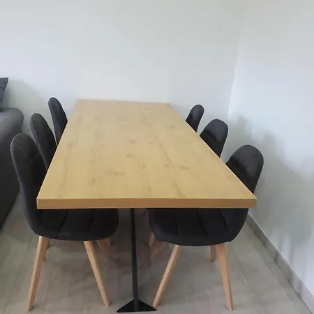 Meuble Aux Portes De Geneve Апартаменты